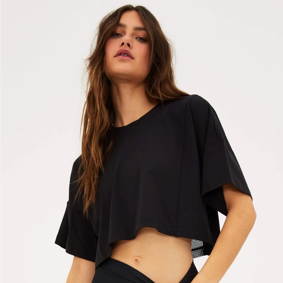 Black crop top with mesh back detail - Picture 6 of 6